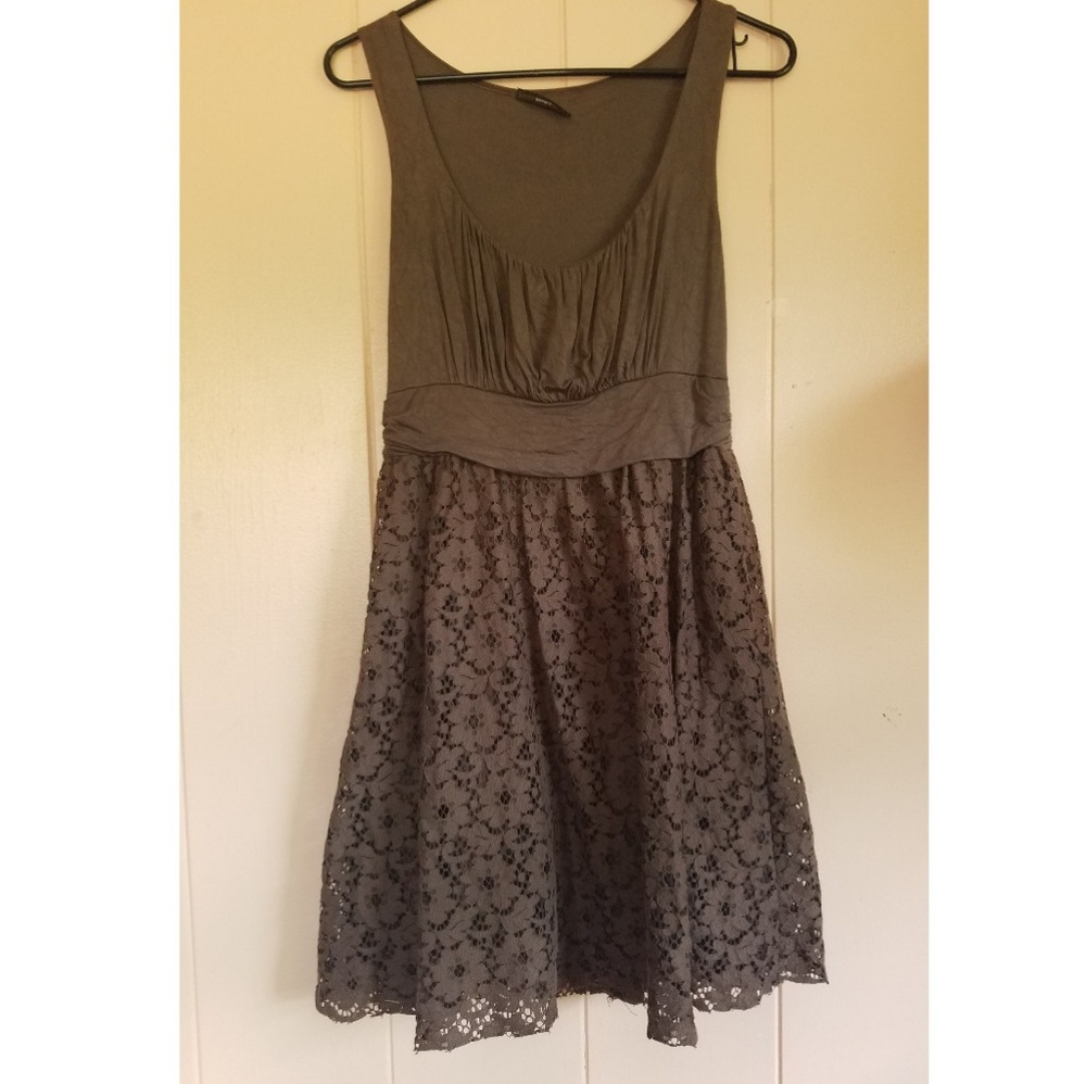 Brown dress